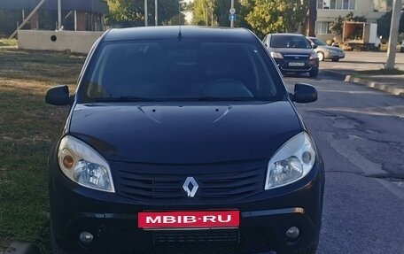 Renault Sandero I, 2010 год, 500 000 рублей, 1 фотография