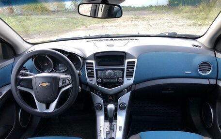 Chevrolet Cruze II, 2011 год, 850 000 рублей, 14 фотография