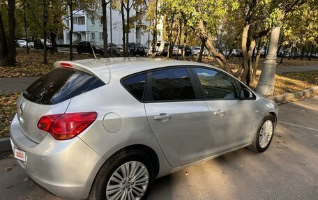 Opel Astra J, 2011 год, 770 000 рублей, 6 фотография