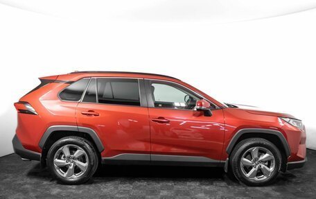 Toyota RAV4, 2021 год, 3 745 000 рублей, 5 фотография