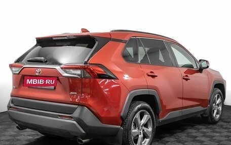 Toyota RAV4, 2021 год, 3 745 000 рублей, 6 фотография