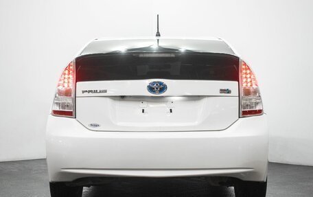 Toyota Prius, 2011 год, 1 359 000 рублей, 16 фотография