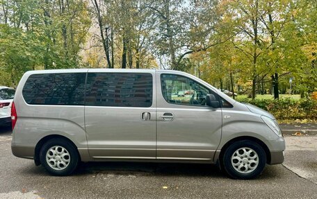 Hyundai H-1 II рестайлинг, 2014 год, 2 350 000 рублей, 7 фотография