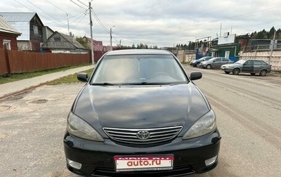 Toyota Camry V40, 2004 год, 700 000 рублей, 1 фотография