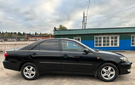 Toyota Camry V40, 2004 год, 700 000 рублей, 3 фотография