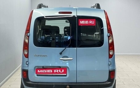 Renault Kangoo II рестайлинг, 2011 год, 585 000 рублей, 3 фотография