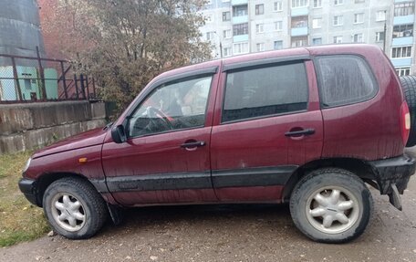 Chevrolet Niva I рестайлинг, 2003 год, 400 000 рублей, 2 фотография