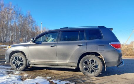 Toyota Highlander III, 2011 год, 2 400 000 рублей, 6 фотография