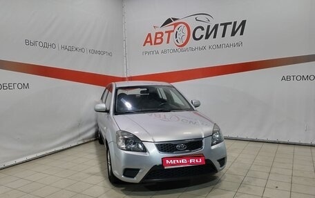 KIA Rio II, 2010 год, 680 000 рублей, 1 фотография