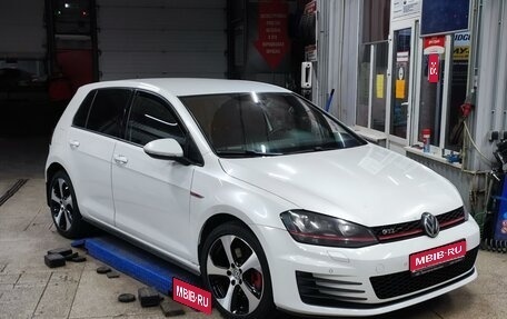 Volkswagen Golf GTI VII, 2014 год, 1 750 000 рублей, 1 фотография