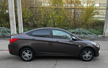 Hyundai Solaris II рестайлинг, 2015 год, 1 200 000 рублей, 9 фотография