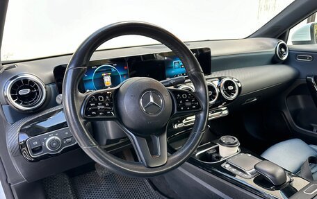 Mercedes-Benz A-Класс, 2019 год, 3 500 000 рублей, 11 фотография