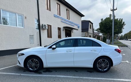 Mercedes-Benz A-Класс, 2019 год, 3 500 000 рублей, 6 фотография