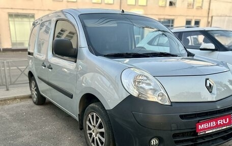 Renault Kangoo II рестайлинг, 2012 год, 774 000 рублей, 1 фотография