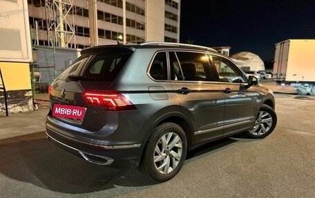 Volkswagen Tiguan II, 2021 год, 3 437 000 рублей, 4 фотография