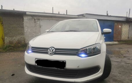 Volkswagen Polo VI (EU Market), 2012 год, 960 000 рублей, 1 фотография