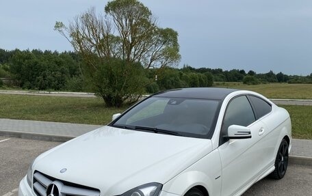 Mercedes-Benz C-Класс, 2011 год, 1 390 000 рублей, 4 фотография