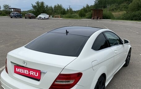 Mercedes-Benz C-Класс, 2011 год, 1 390 000 рублей, 10 фотография