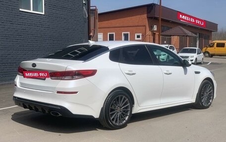 KIA Optima IV, 2018 год, 1 750 000 рублей, 3 фотография