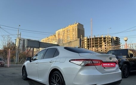 Toyota Camry, 2021 год, 3 950 000 рублей, 3 фотография