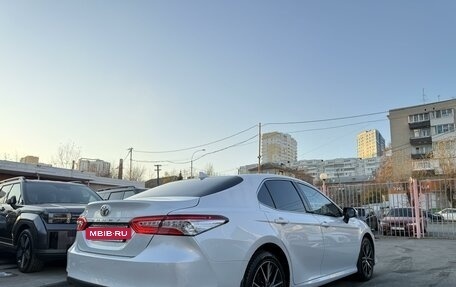 Toyota Camry, 2021 год, 3 950 000 рублей, 5 фотография