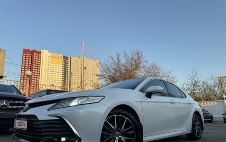 Toyota Camry, 2021 год, 3 950 000 рублей, 10 фотография