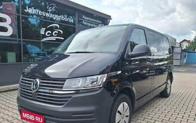 Volkswagen Caravelle T6 рестайлинг, 2022 год, 5 645 000 рублей, 1 фотография