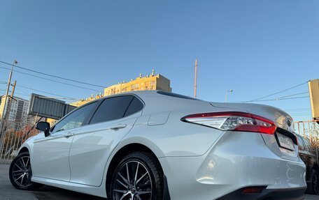 Toyota Camry, 2021 год, 3 950 000 рублей, 16 фотография