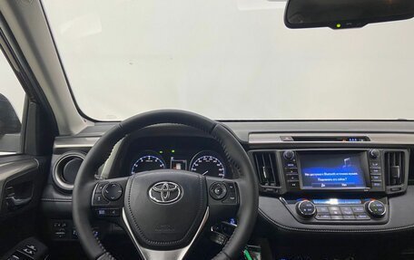 Toyota RAV4, 2016 год, 2 800 000 рублей, 10 фотография