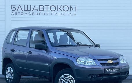 Chevrolet Niva I рестайлинг, 2015 год, 780 000 рублей, 3 фотография