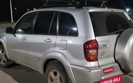 Toyota RAV4, 2004 год, 700 000 рублей, 2 фотография