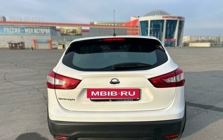 Nissan Qashqai, 2015 год, 2 050 000 рублей, 3 фотография