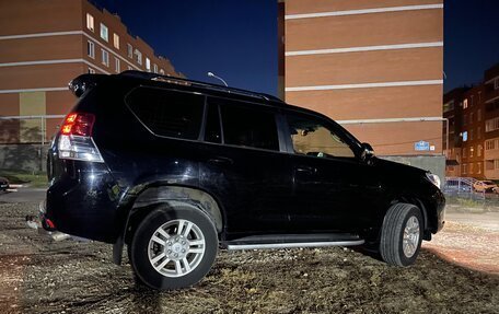 Toyota Land Cruiser Prado 150 рестайлинг 2, 2012 год, 3 450 000 рублей, 11 фотография