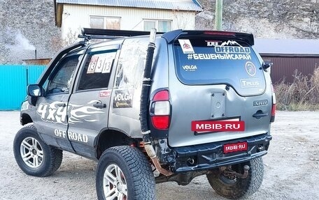 Chevrolet Niva I рестайлинг, 2004 год, 450 000 рублей, 3 фотография