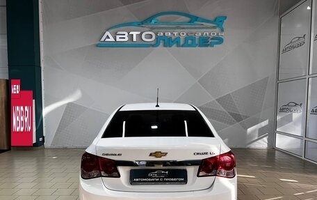 Chevrolet Cruze II, 2010 год, 849 000 рублей, 4 фотография