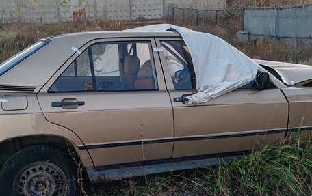 Mercedes-Benz 190 (W201), 1984 год, 100 000 рублей, 9 фотография