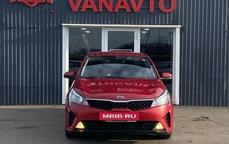 KIA Rio IV, 2020 год, 1 595 000 рублей, 2 фотография