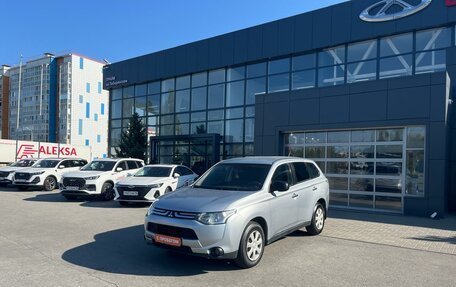 Mitsubishi Outlander III рестайлинг 3, 2013 год, 1 200 000 рублей, 1 фотография