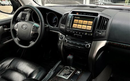 Toyota Land Cruiser 200, 2011 год, 3 790 000 рублей, 13 фотография