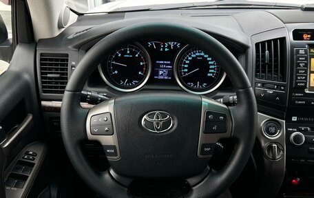 Toyota Land Cruiser 200, 2011 год, 3 790 000 рублей, 15 фотография