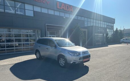 Mitsubishi Outlander III рестайлинг 3, 2013 год, 1 200 000 рублей, 3 фотография