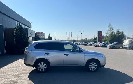 Mitsubishi Outlander III рестайлинг 3, 2013 год, 1 200 000 рублей, 4 фотография