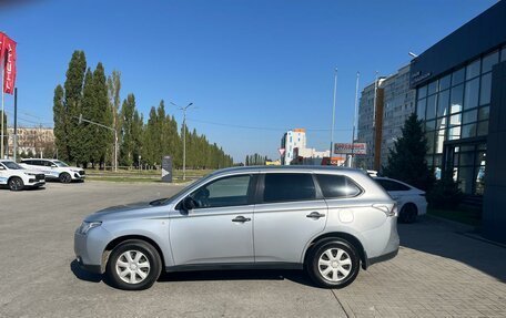 Mitsubishi Outlander III рестайлинг 3, 2013 год, 1 200 000 рублей, 8 фотография