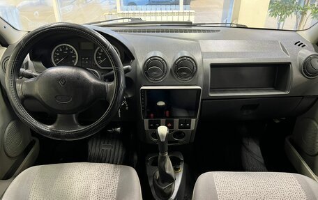 Renault Logan I, 2005 год, 320 000 рублей, 8 фотография