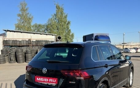 Volkswagen Tiguan II, 2018 год, 3 100 000 рублей, 5 фотография