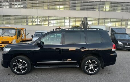 Toyota Land Cruiser 200, 2015 год, 5 999 000 рублей, 19 фотография