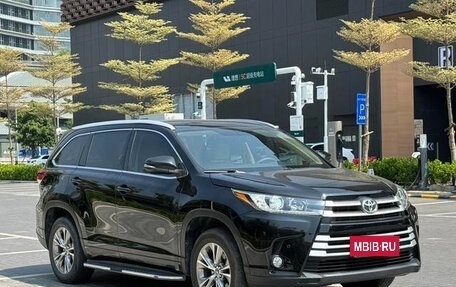 Toyota Highlander III, 2020 год, 2 830 000 рублей, 3 фотография