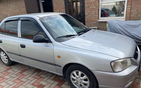 Hyundai Accent II, 2004 год, 600 000 рублей, 2 фотография