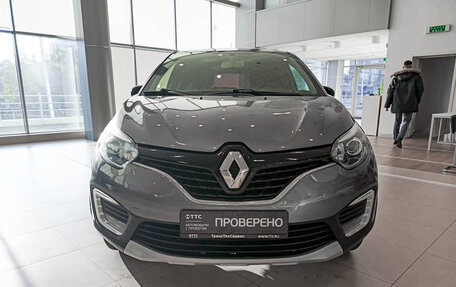 Renault Kaptur I рестайлинг, 2020 год, 1 676 000 рублей, 2 фотография