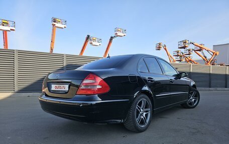 Mercedes-Benz E-Класс, 2004 год, 1 050 000 рублей, 13 фотография